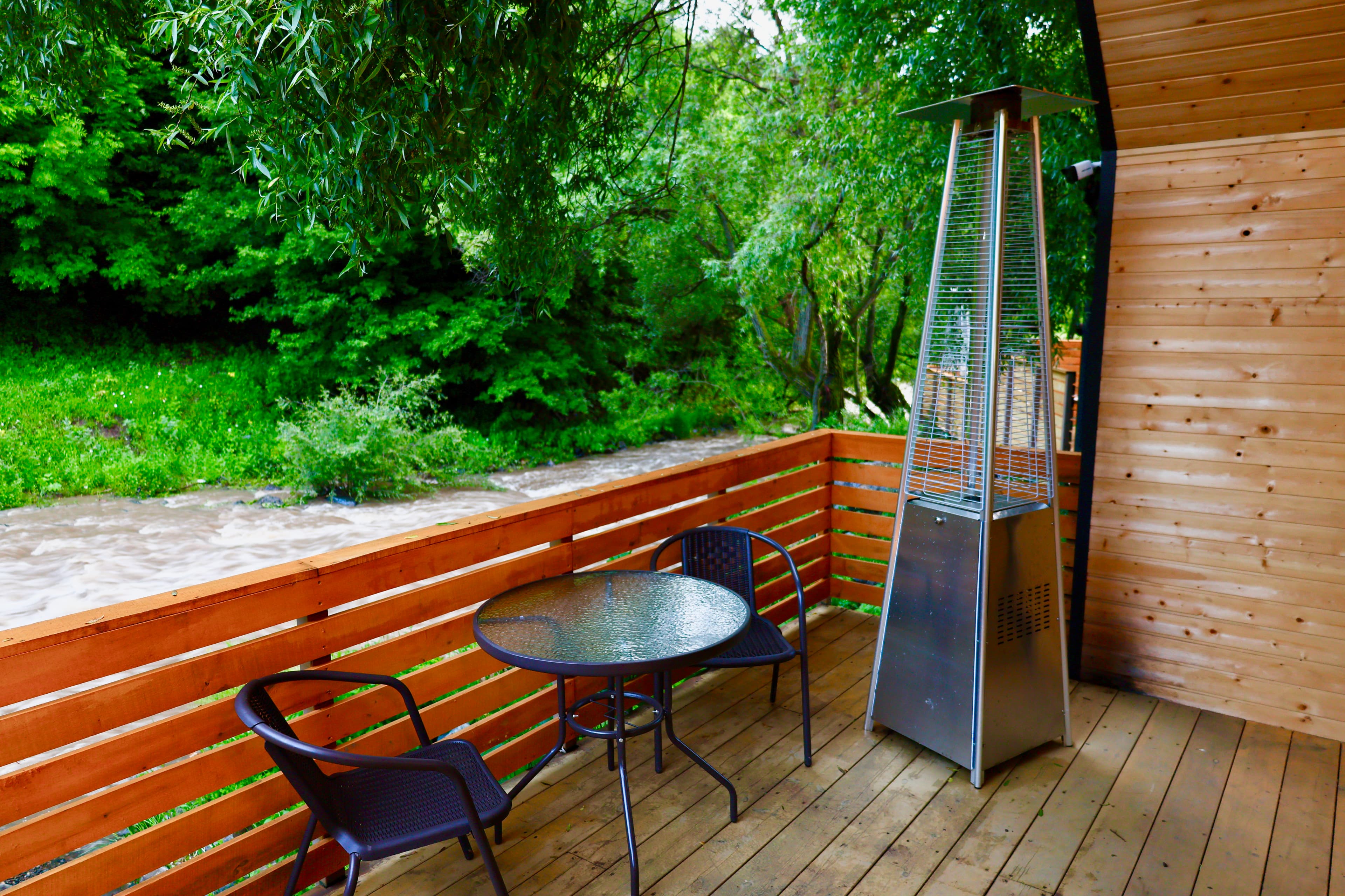 Small cottage with a view to the river. image 2
